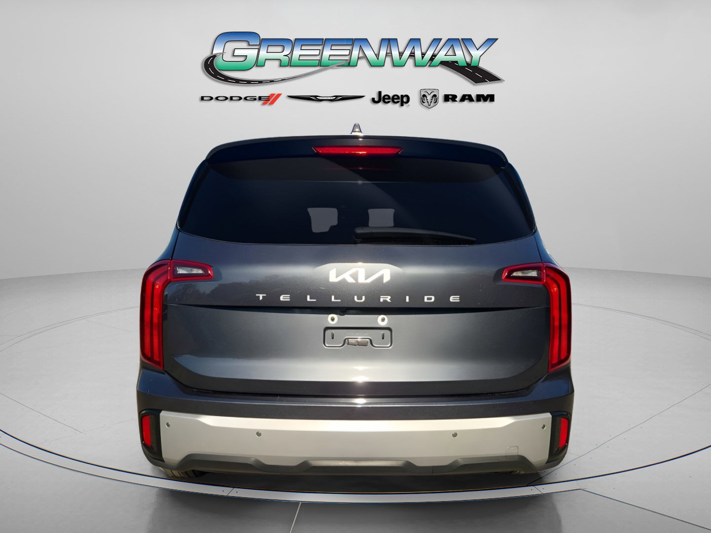 Used 2024 Kia Telluride LX image 2