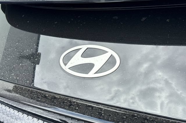 Used 2024 Hyundai Ioniq 6 SEL RWD image 6