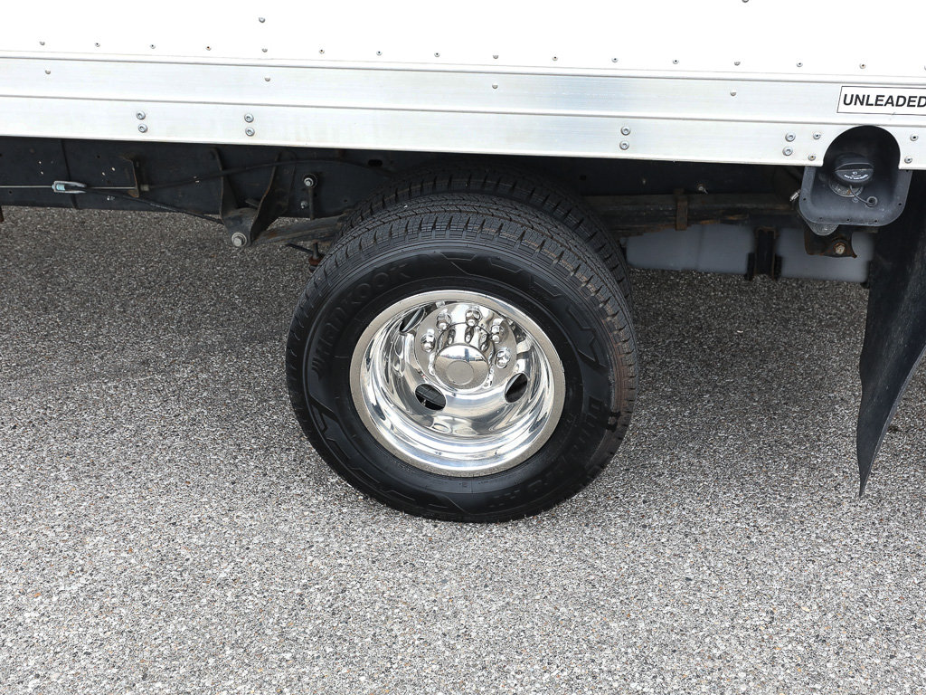 Used 2023 Ford E-450 and Econoline 450 Super Duty w/ Power Windows & Locks Group RWD image 4