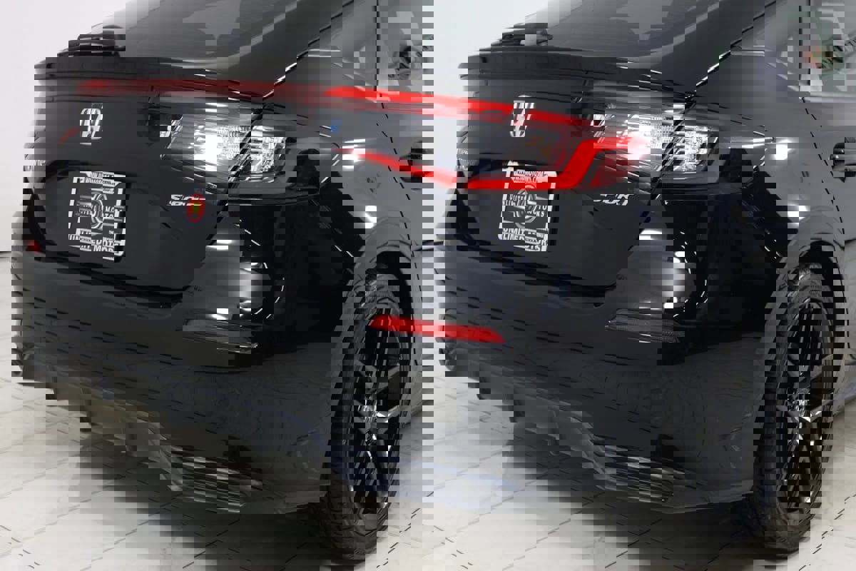 Used 2023 Honda Civic Sport image 19