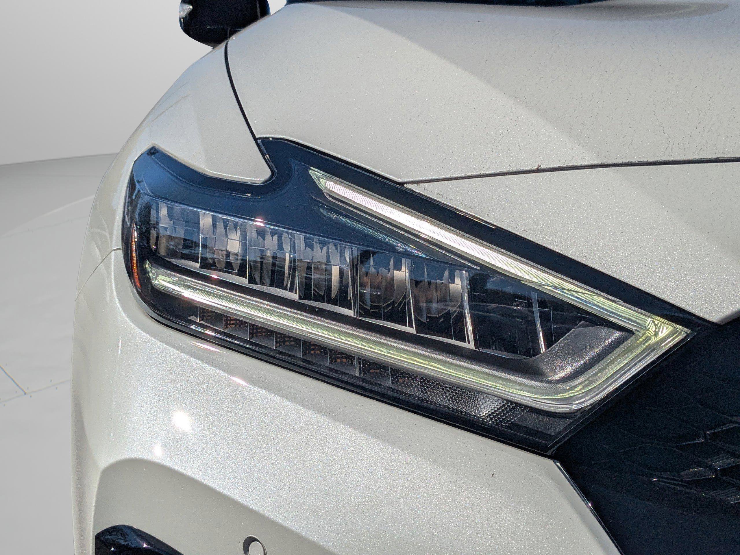 Used 2023 Nissan Maxima SR w/ Sport Mat Group image 10