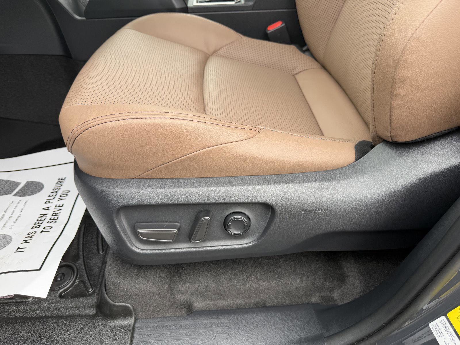 Used 2025 Toyota 4Runner Limited image 11