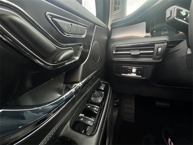 New 2026 Lincoln Corsair Premiere image 22