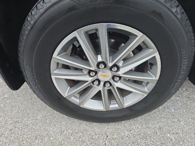 Used 2023 Chevrolet Traverse LT image 10