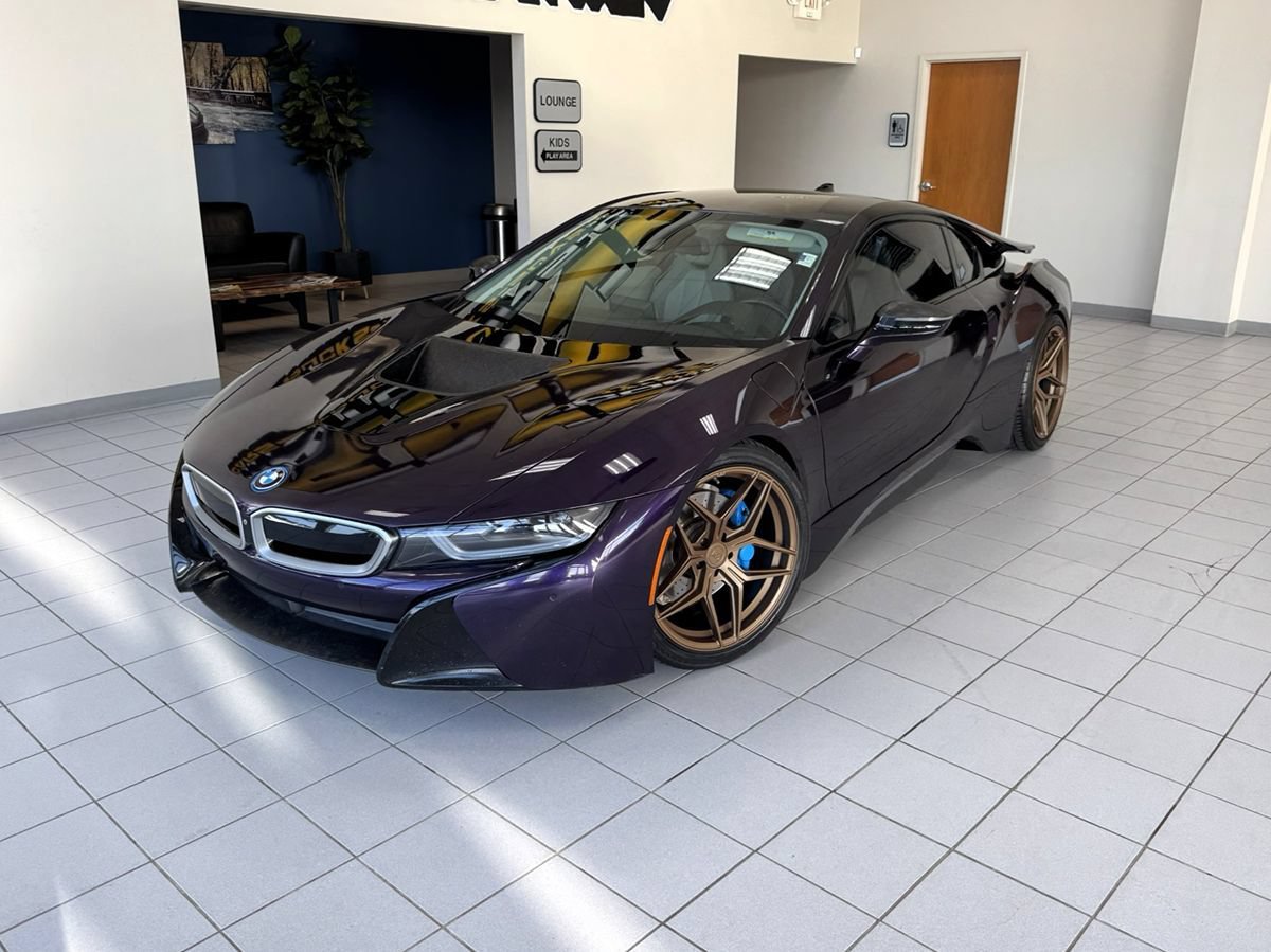 Used 2016 BMW i8 AWD/4WD image 1