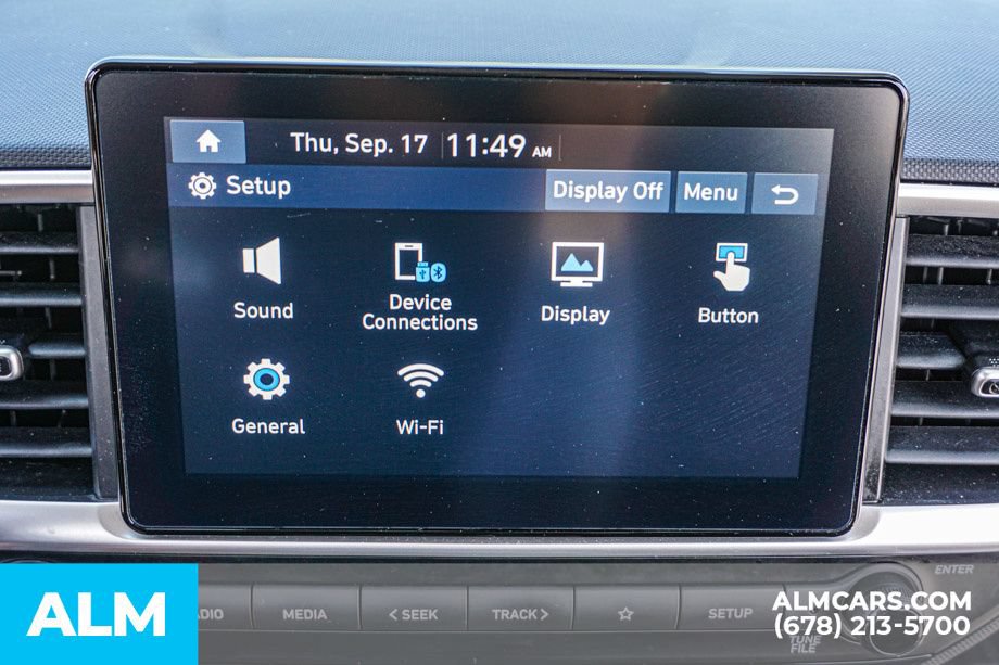Used 2025 Hyundai Venue SEL FWD image 33