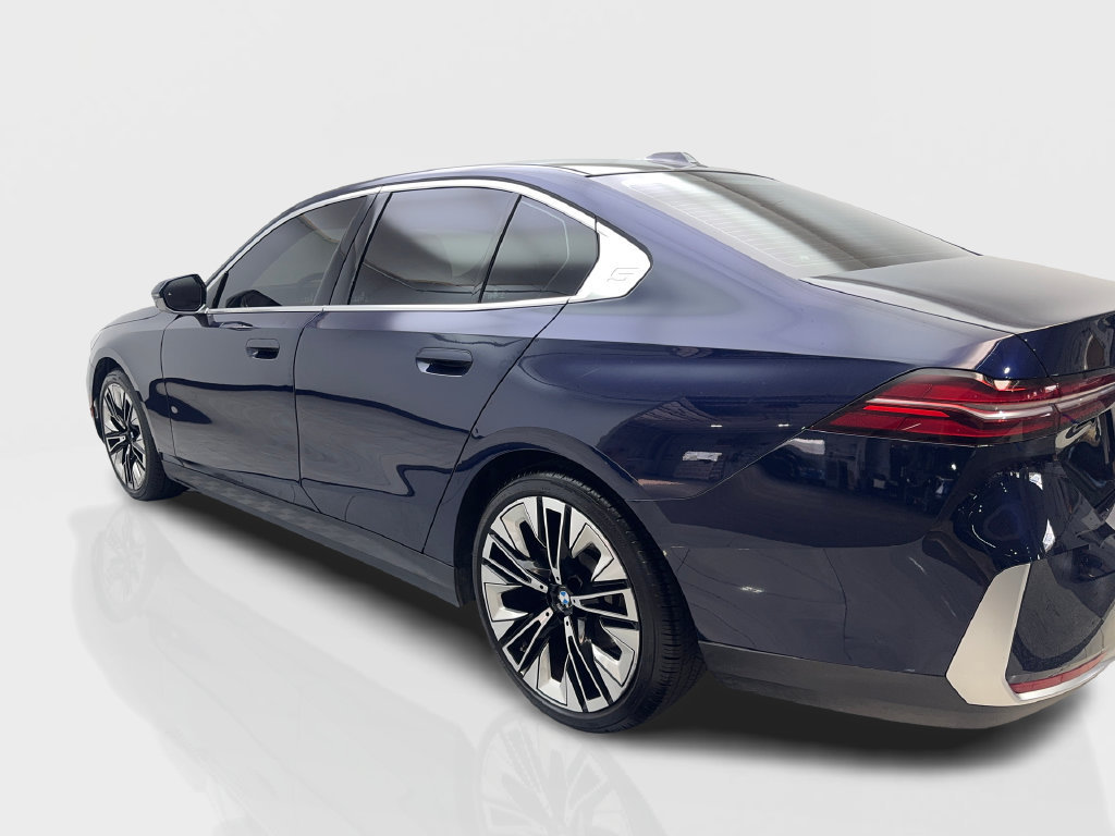 Used 2024 BMW 530i w/ Executive Package RWD image 16