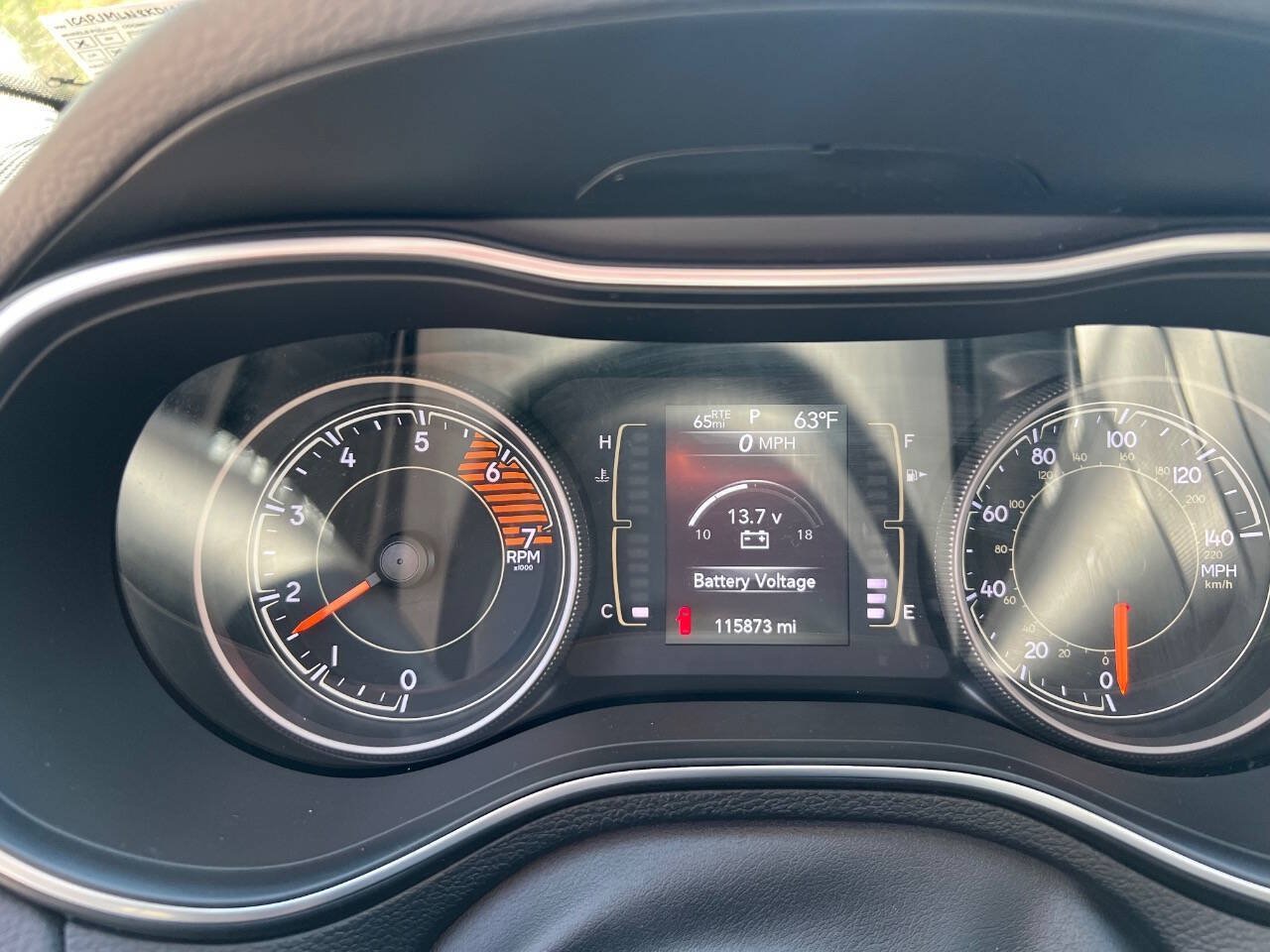Used 2019 Jeep Cherokee Latitude Plus w/ Cold Weather Group AWD/4WD image 6