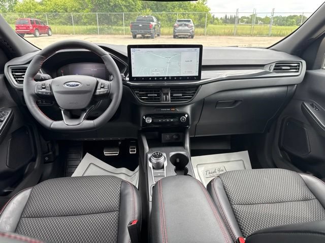 Used 2023 Ford Escape ST-Line w/ Tech Pack #1 AWD/4WD image 15