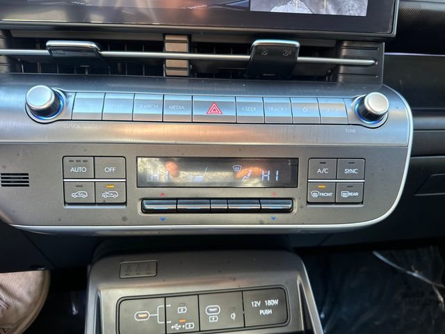 Used 2024 Hyundai Kona Limited image 38