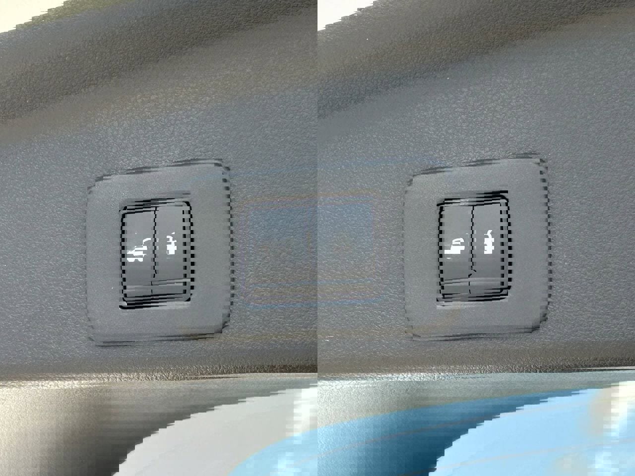 Certified 2025 Nissan Murano SV w/ Cargo Package image 14