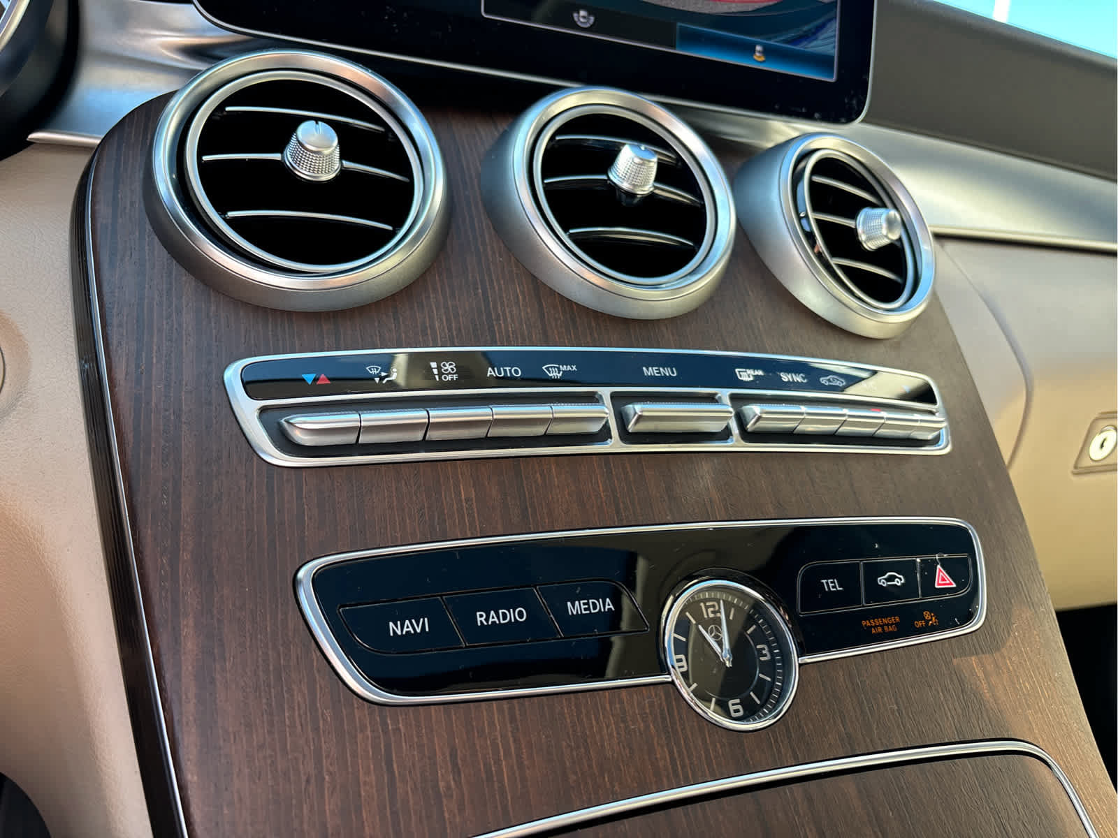 Used 2020 Mercedes-Benz C 300 4MATIC Sedan image 14