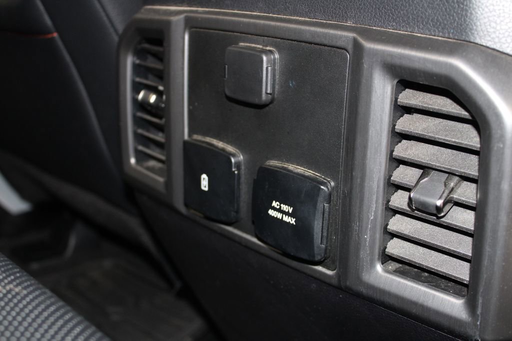 Used 2017 Ford F150 Raptor w/ Equipment Group 802A Luxury image 34