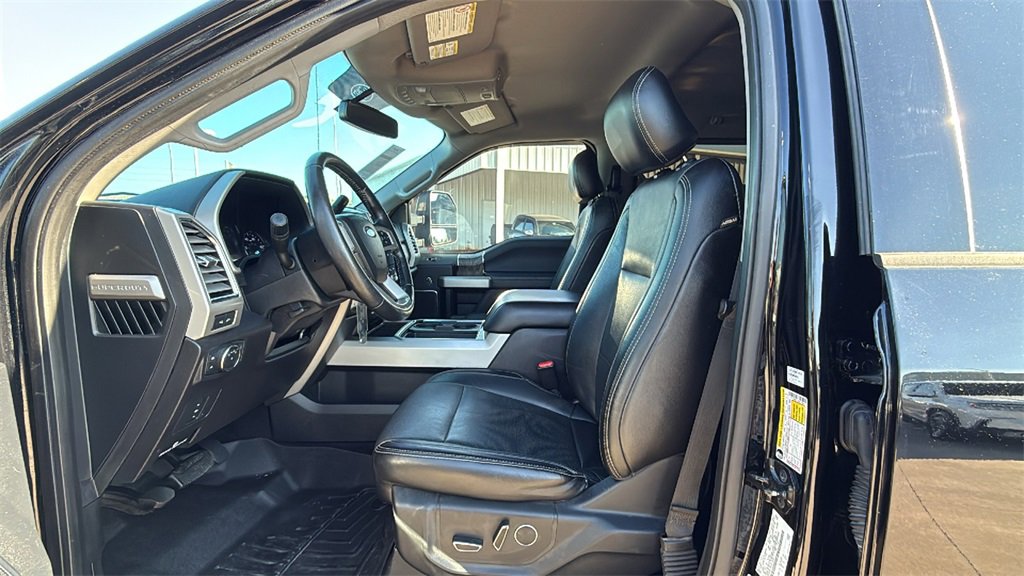 Used 2017 Ford F250 Lariat w/ FX4 Off-Road Package image 12