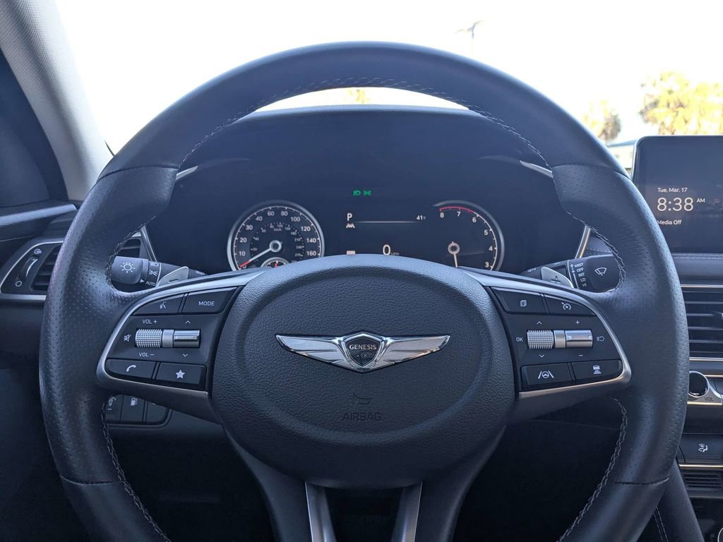 Used 2023 Genesis G70 2.0T image 21