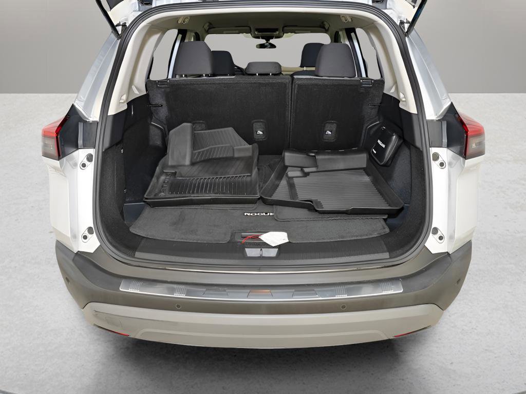 Certified 2023 Nissan Rogue SV image 9