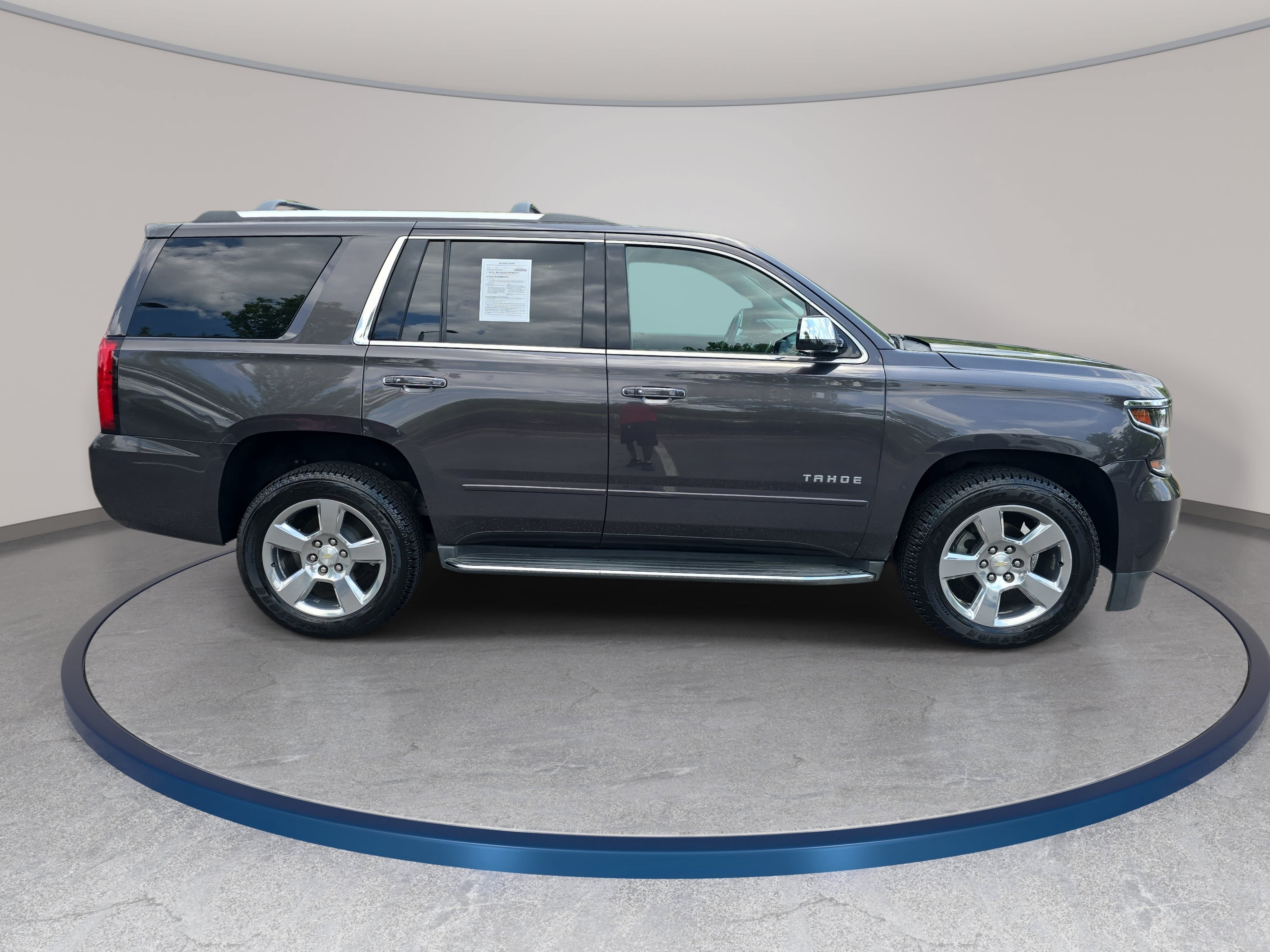 Used 2018 Chevrolet Tahoe Premier AWD/4WD image 4