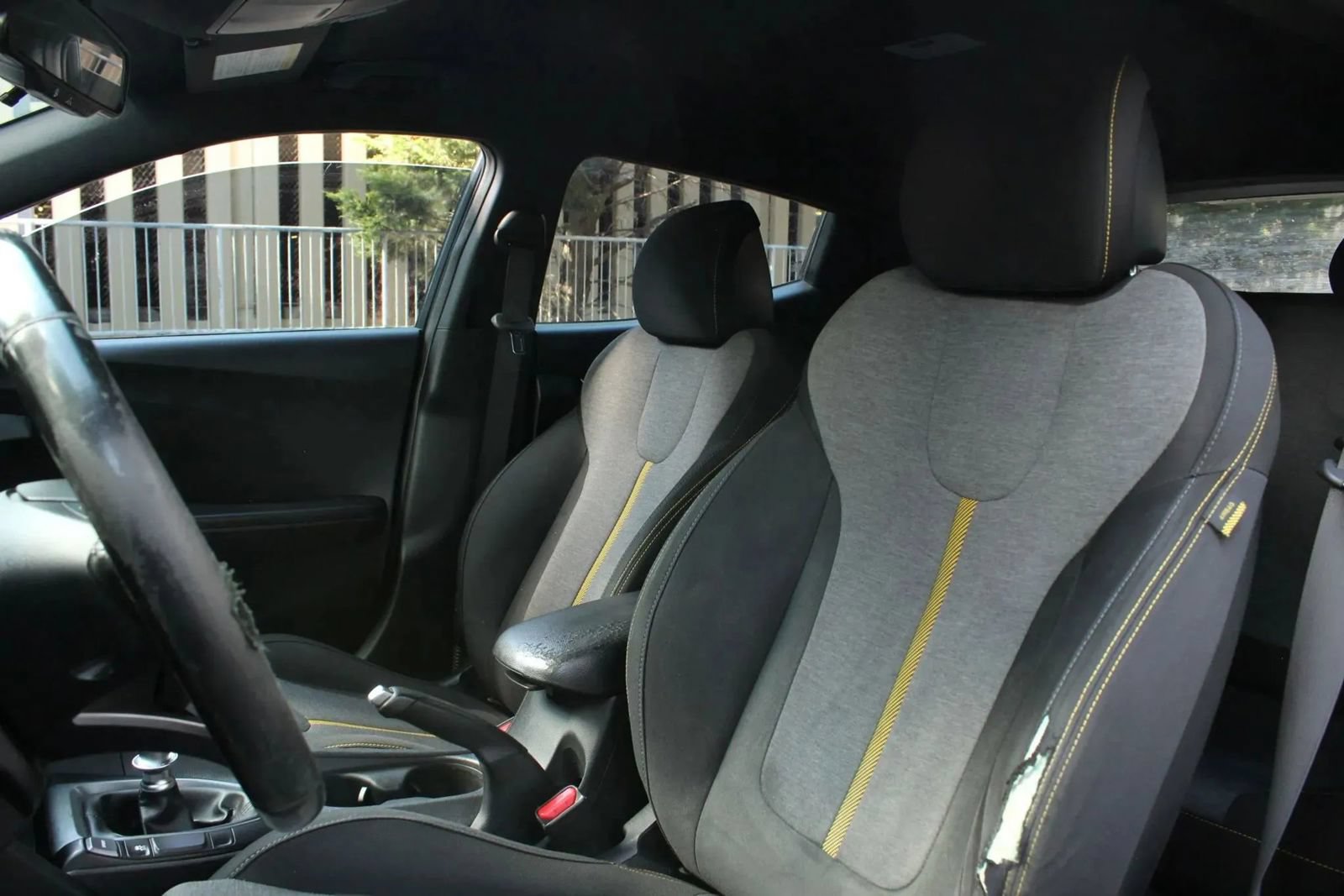 Used 2019 Hyundai Veloster Turbo R-Spec FWD image 12