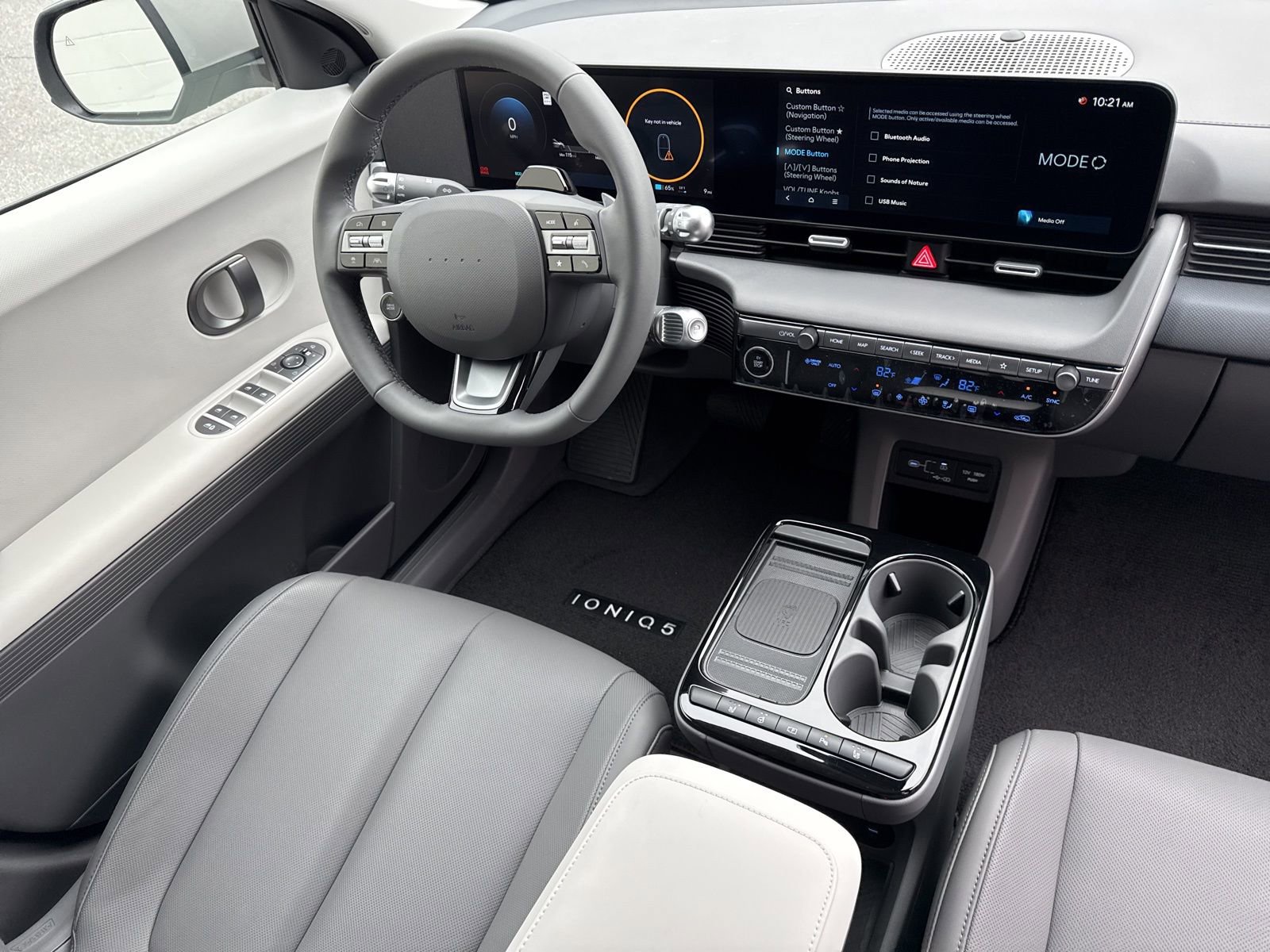 Used 2025 Hyundai Ioniq 5 SEL image 40