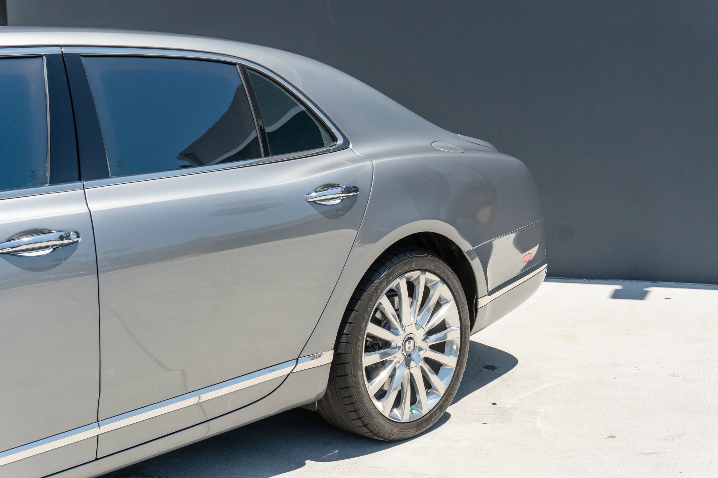 Used 2020 Bentley Mulsanne RWD image 28