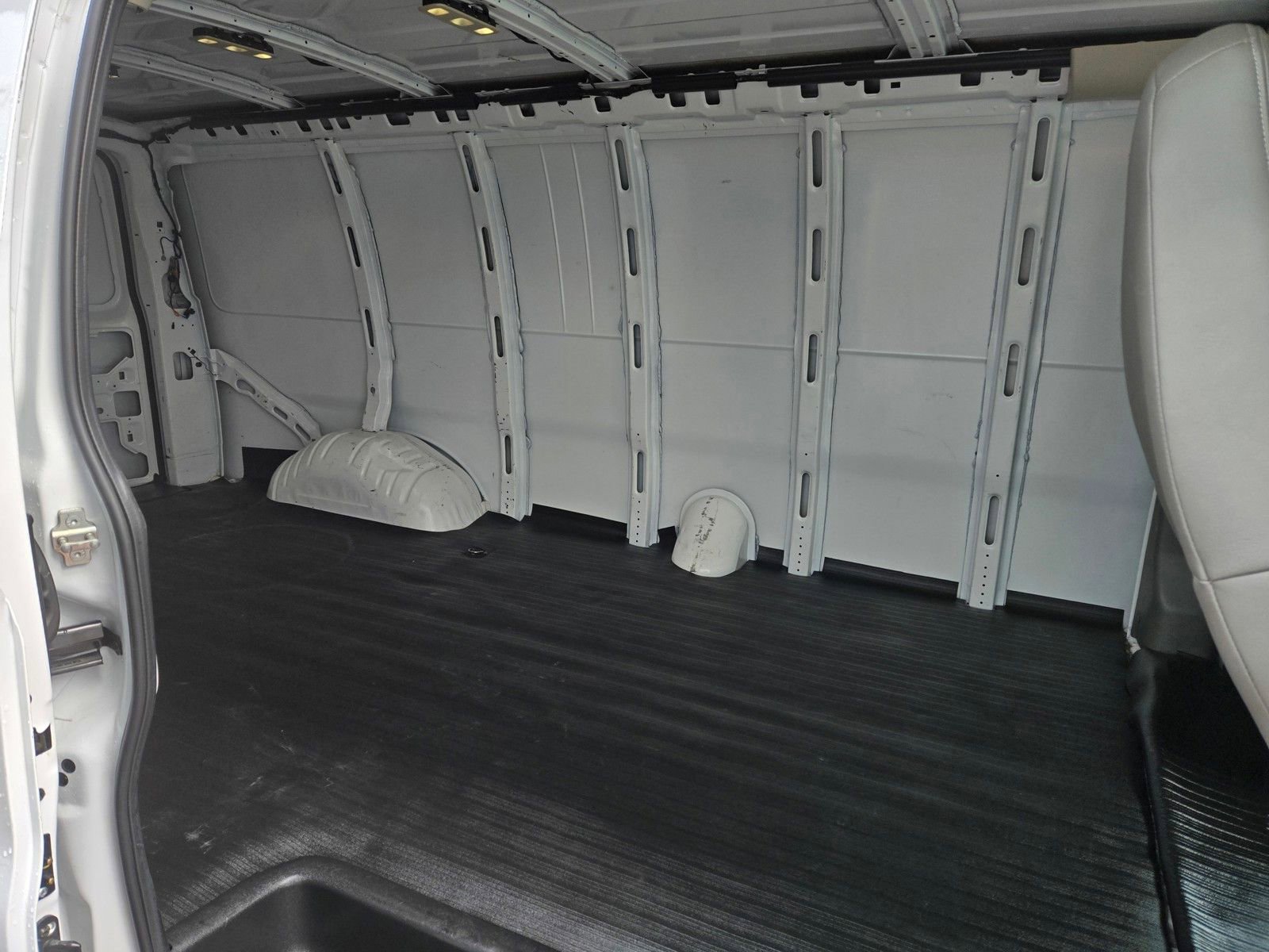 Used 2023 Chevrolet Express 2500 Extended w/ Driver Convenience Package image 11