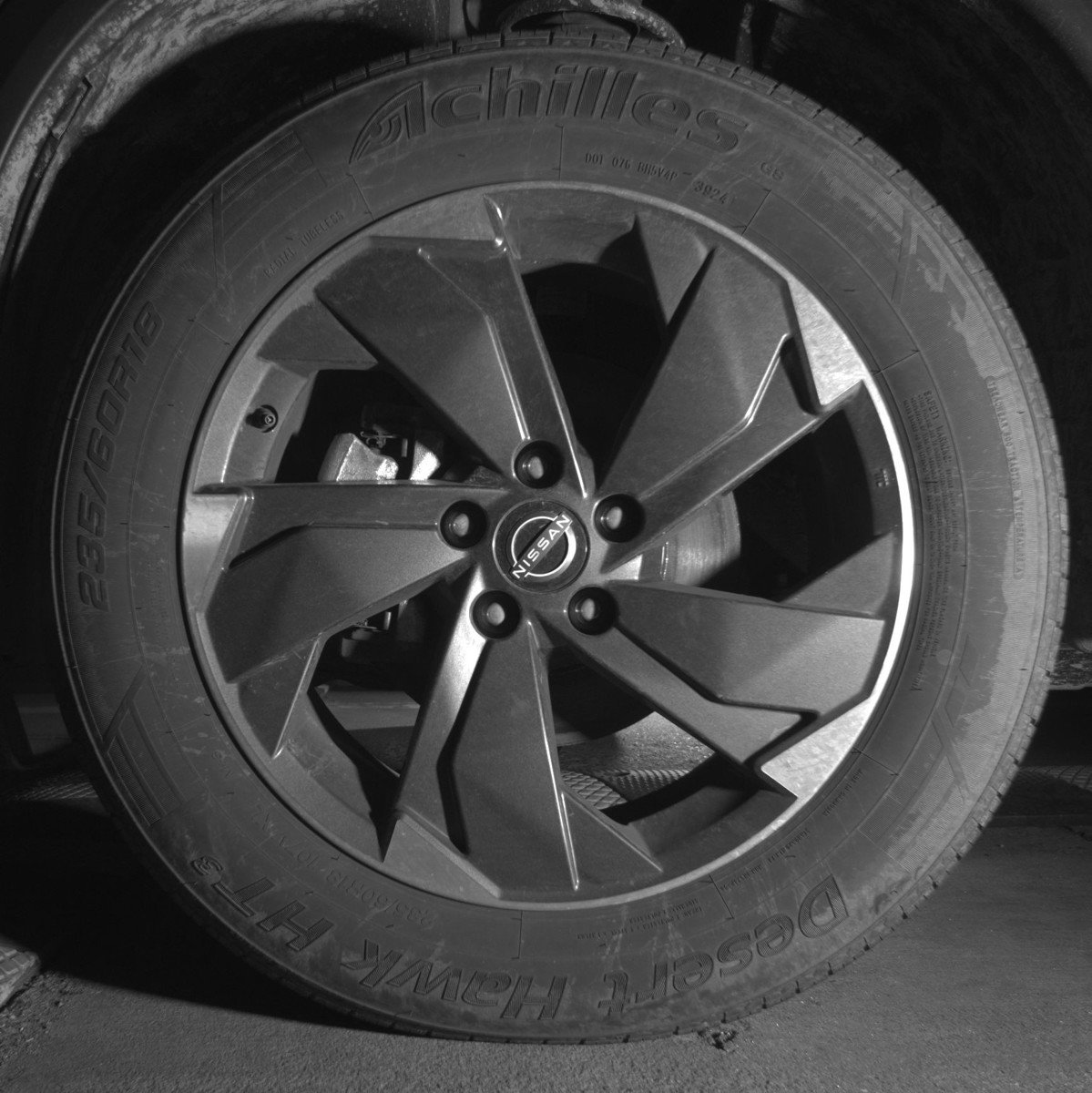 Used 2024 Nissan Rogue SV image 12