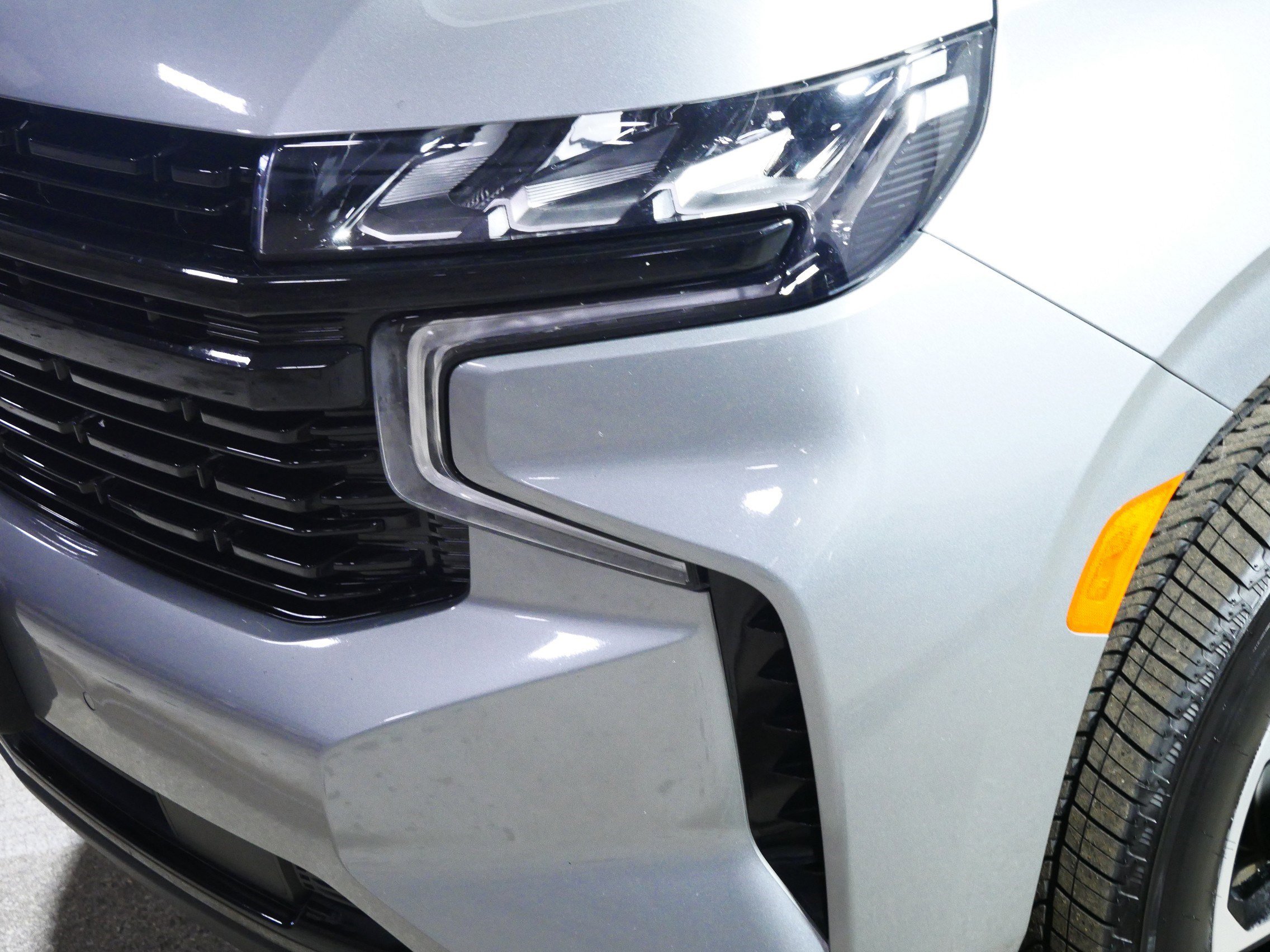 Used 2024 Chevrolet Suburban RST image 16