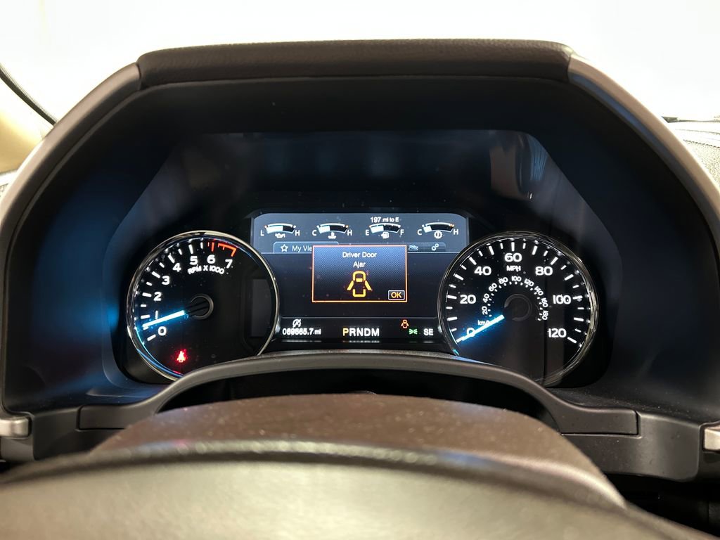 Used 2019 Ford F150 Lariat image 14
