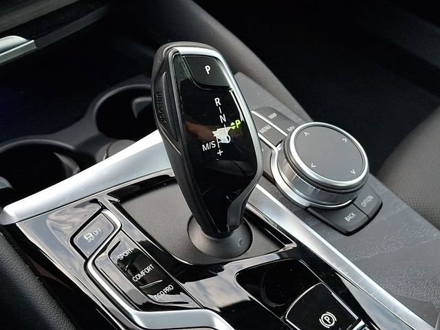 Used 2022 BMW 530i xDrive w/ Premium Package AWD/4WD image 16