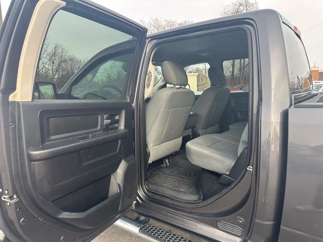 Used 2016 RAM 2500 Tradesman w/ Chrome Appearance Group AWD/4WD image 13