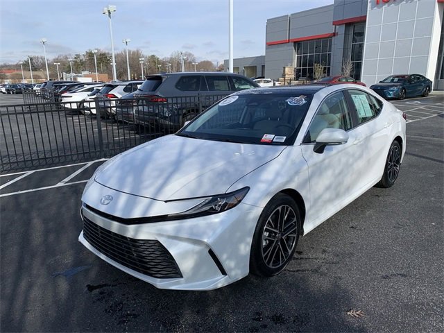Used 2025 Toyota Camry XLE