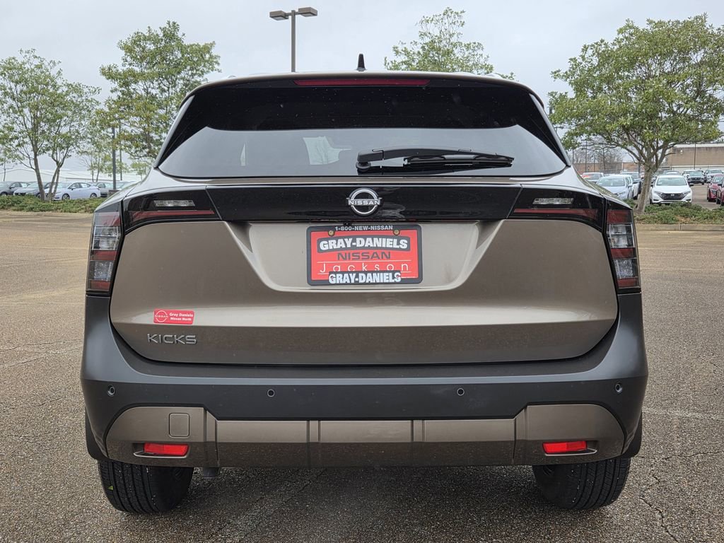 Used 2026 Nissan Kicks SV image 5