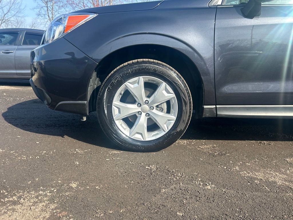 Used 2016 Subaru Forester 2.5i w/ Alloy Wheel Package image 12