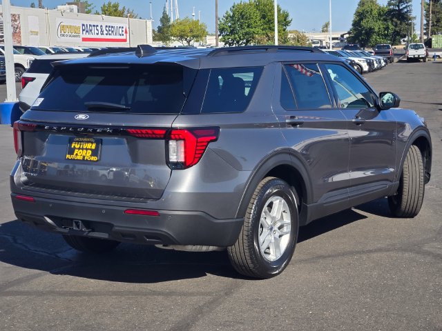 New 2027 Ford Explorer Active AWD/4WD image 4