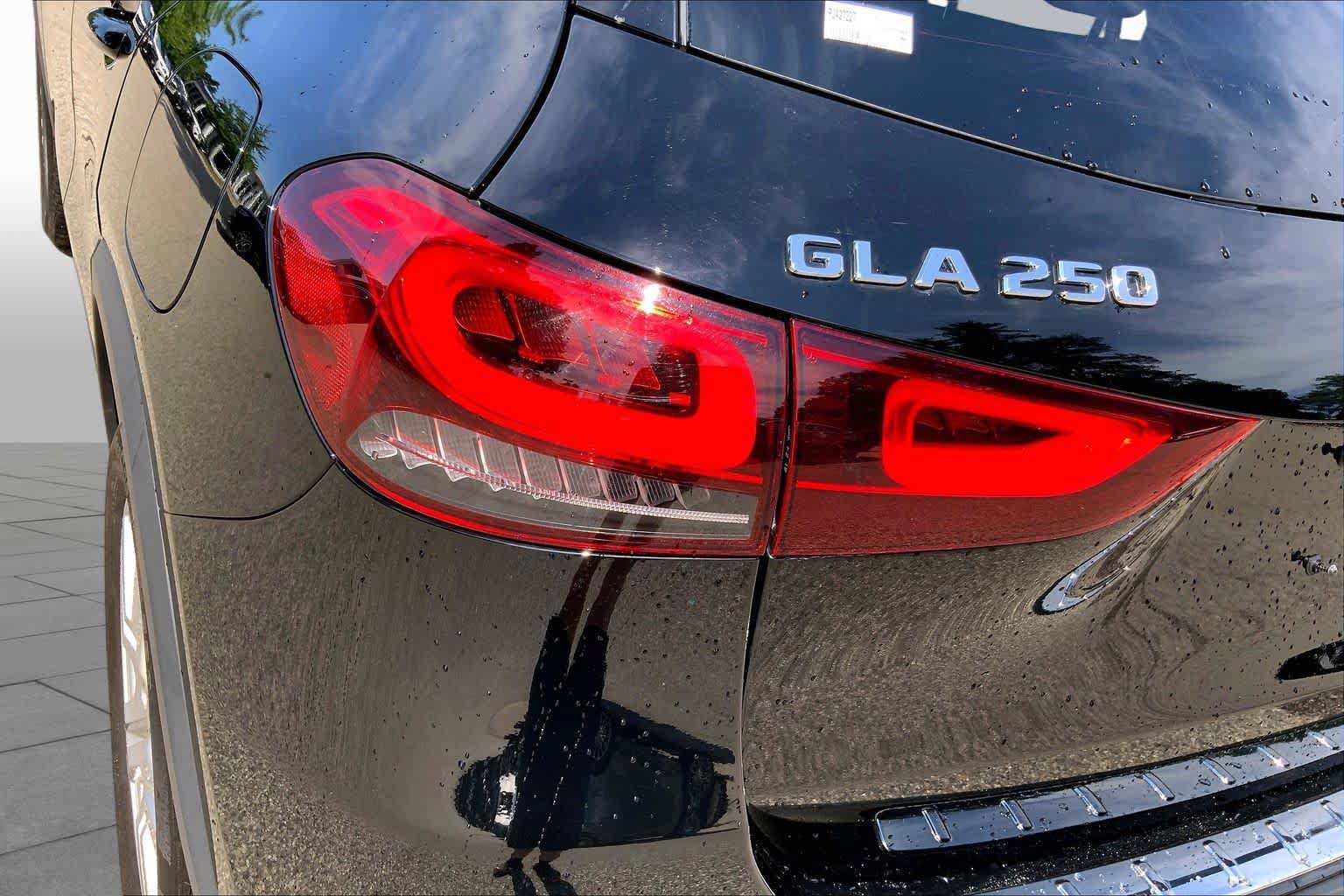 Certified 2023 Mercedes-Benz GLA 250 4MATIC image 28