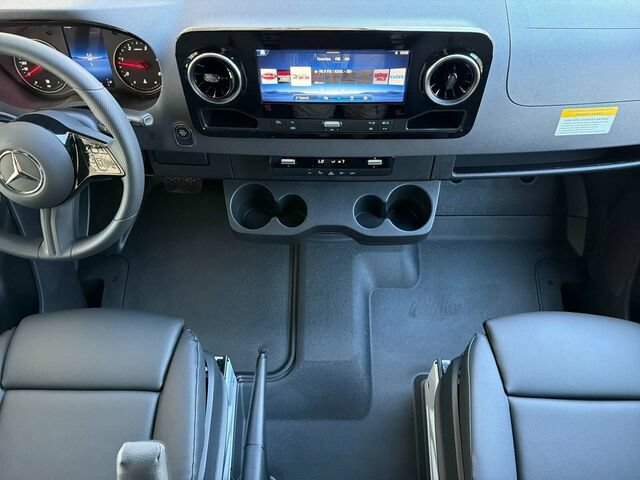 New 2026 Mercedes-Benz Sprinter 2500 image 12