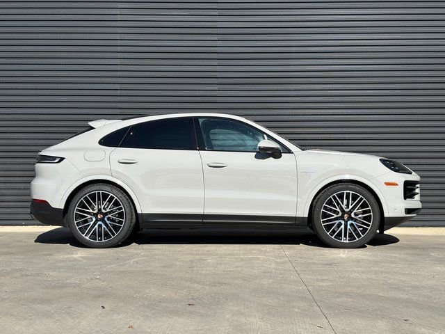 New 2026 Porsche Cayenne E-Hybrid Coupe image 8