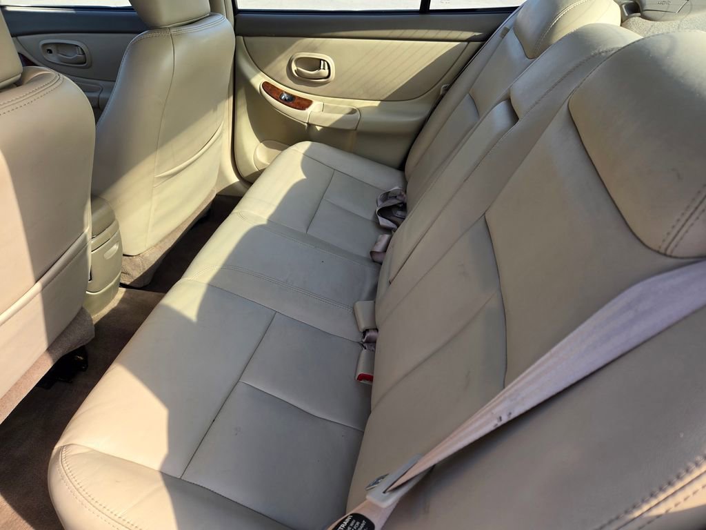 Used 2000 Oldsmobile Intrigue GLS image 24