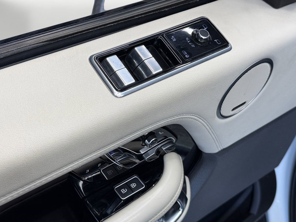 Used 2021 Land Rover Range Rover P525 Westminster Edition image 22