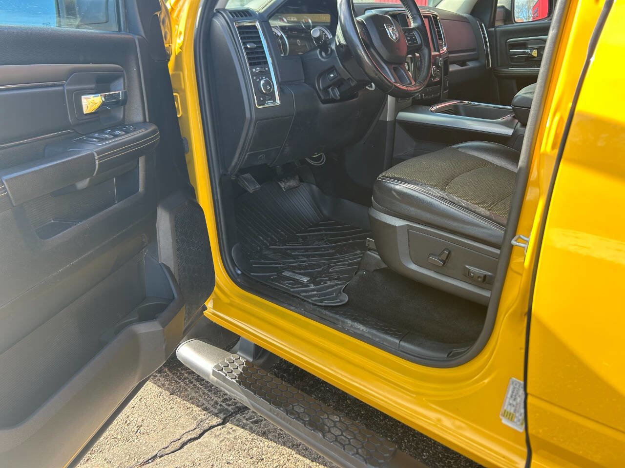 Used 2016 RAM 1500 Sport w/ Stinger Yellow Sport Package AWD/4WD image 4