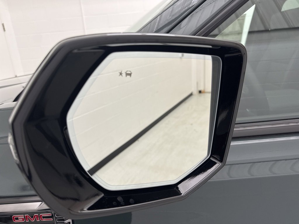 New 2026 GMC Yukon AT4 image 14