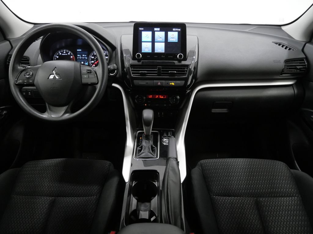 Used 2024 Mitsubishi Eclipse Cross LE AWD/4WD image 9