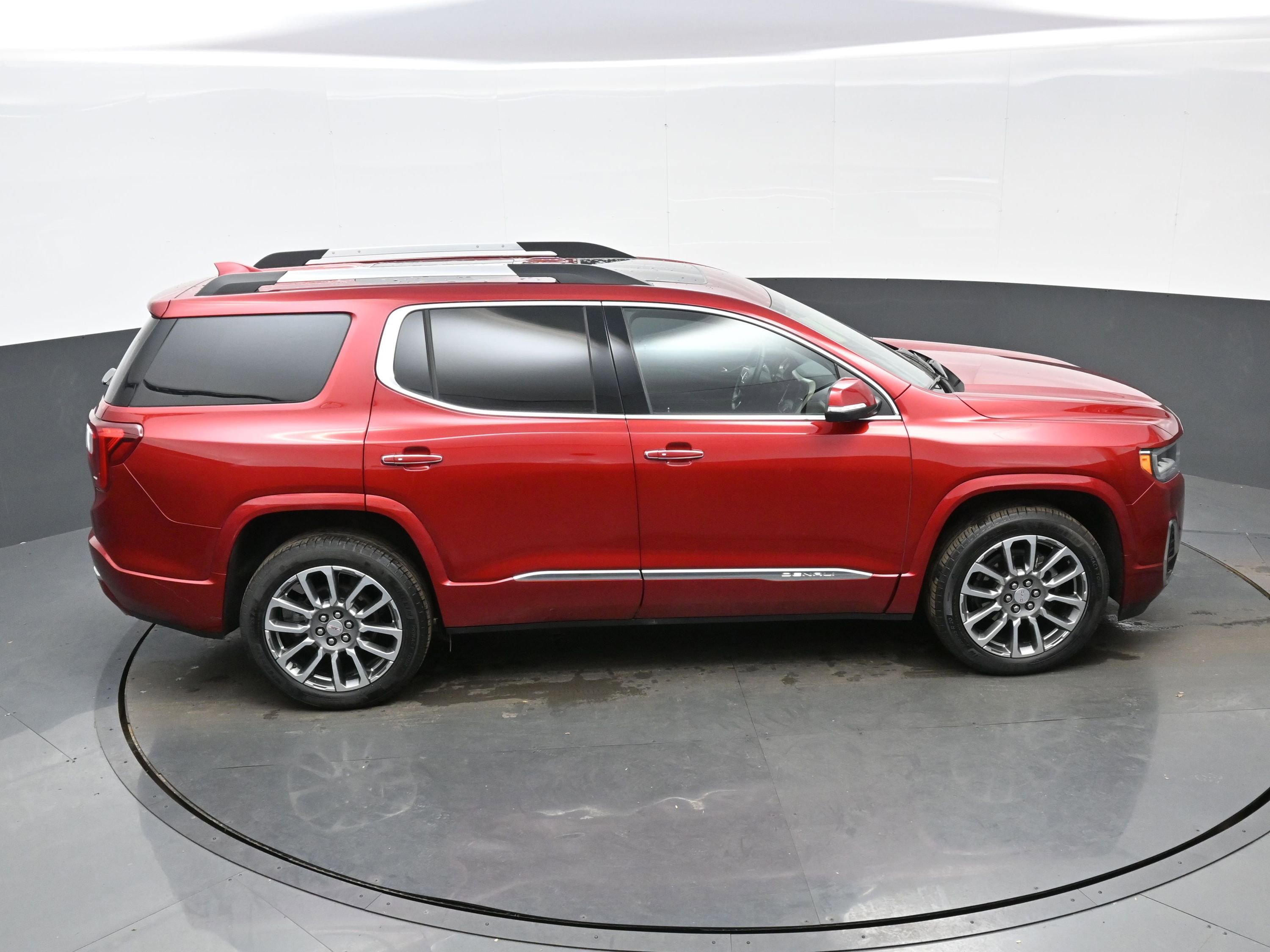 Used 2023 GMC Acadia Denali w/ Denali Ultimate Package image 40