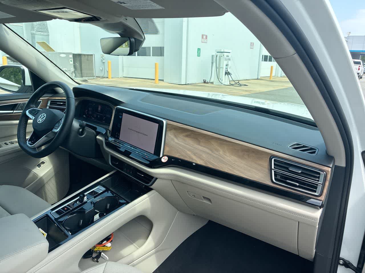 Used 2026 Volkswagen Atlas SE FWD image 27