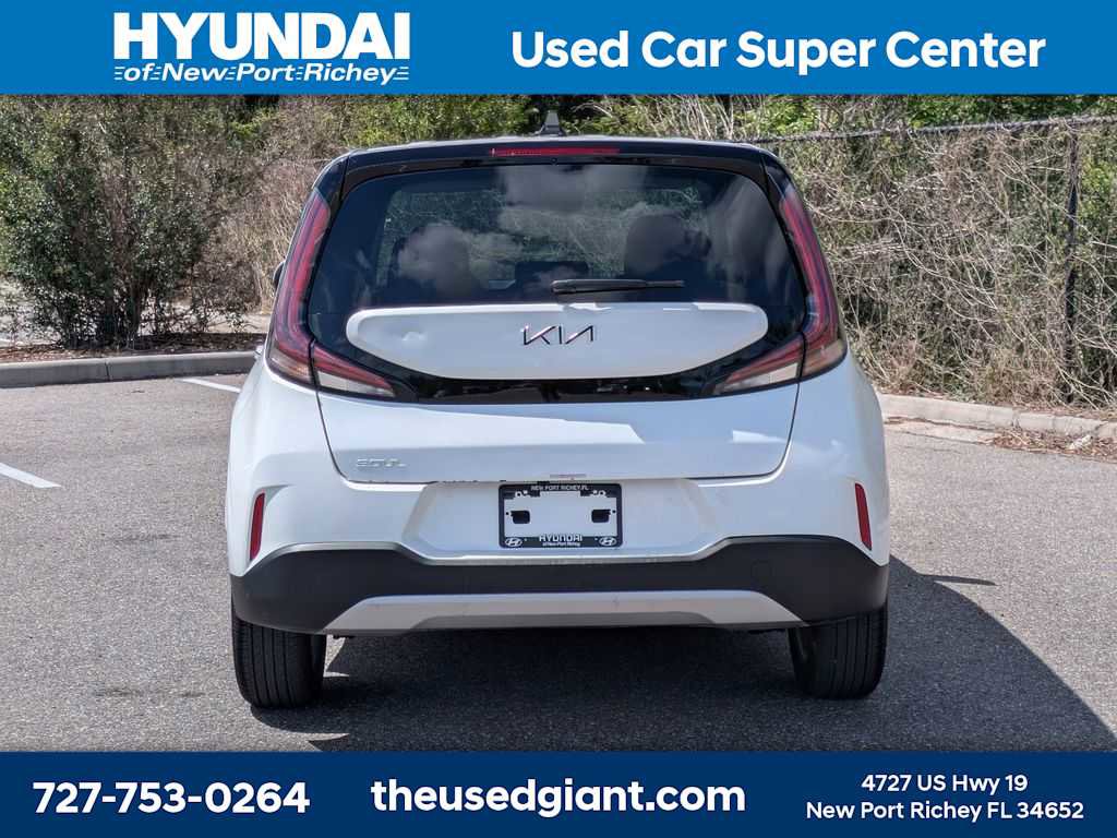 Used 2024 Kia Soul LX w/ Option Group 015 image 4