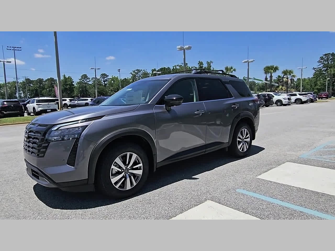New 2026 Nissan Pathfinder SL FWD image 21