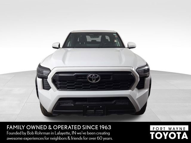 Used 2024 Toyota Tacoma TRD Off-Road AWD/4WD image 3