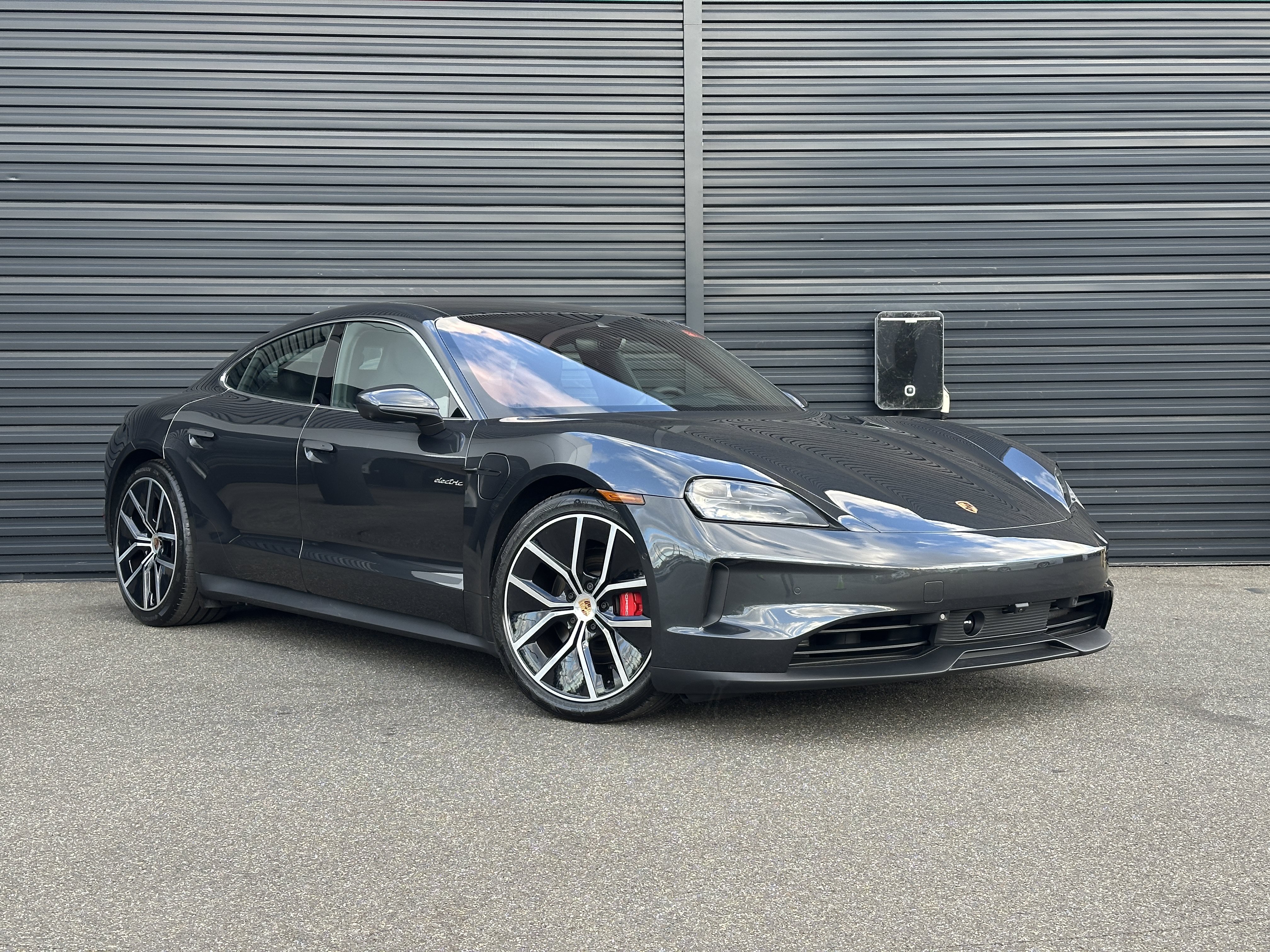 New 2026 Porsche Taycan 4S AWD/4WD image 10