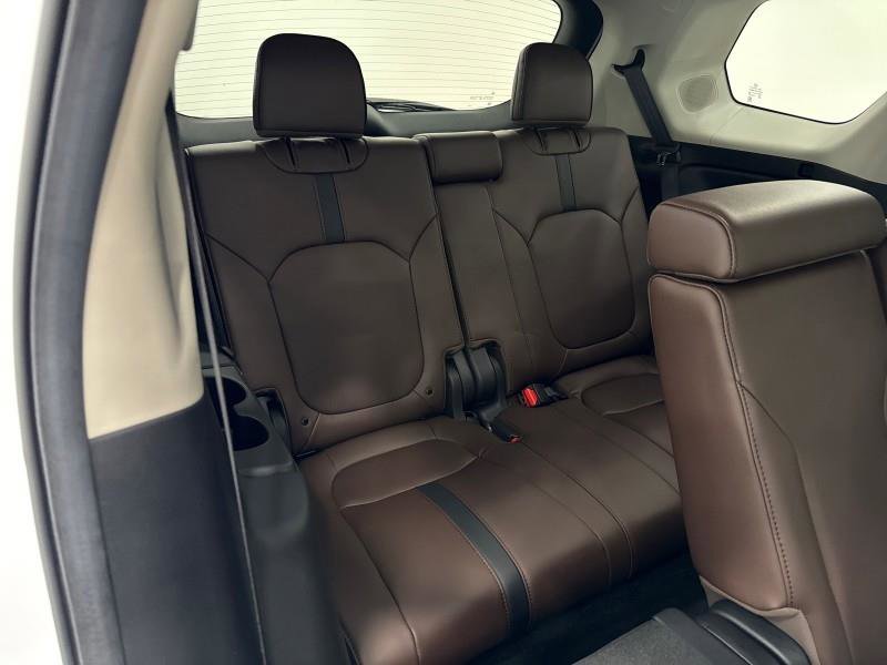 Used 2025 Honda Pilot Elite image 52