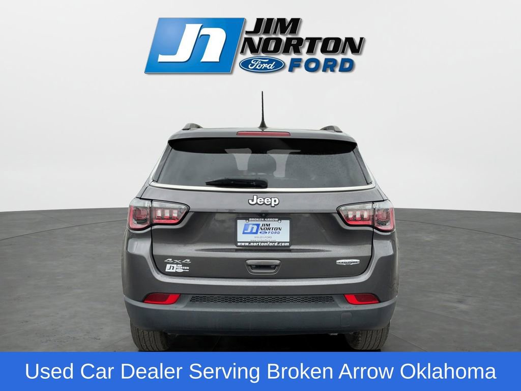 Used 2022 Jeep Compass Latitude w/ Convenience Group AWD/4WD image 4